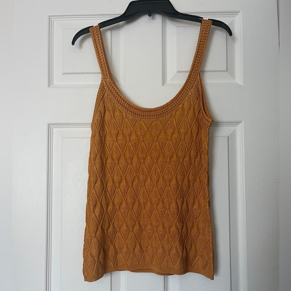White House Black Market Mustard Textured Diamond Pattern Knit Tank Size M - Picture 4 of 11